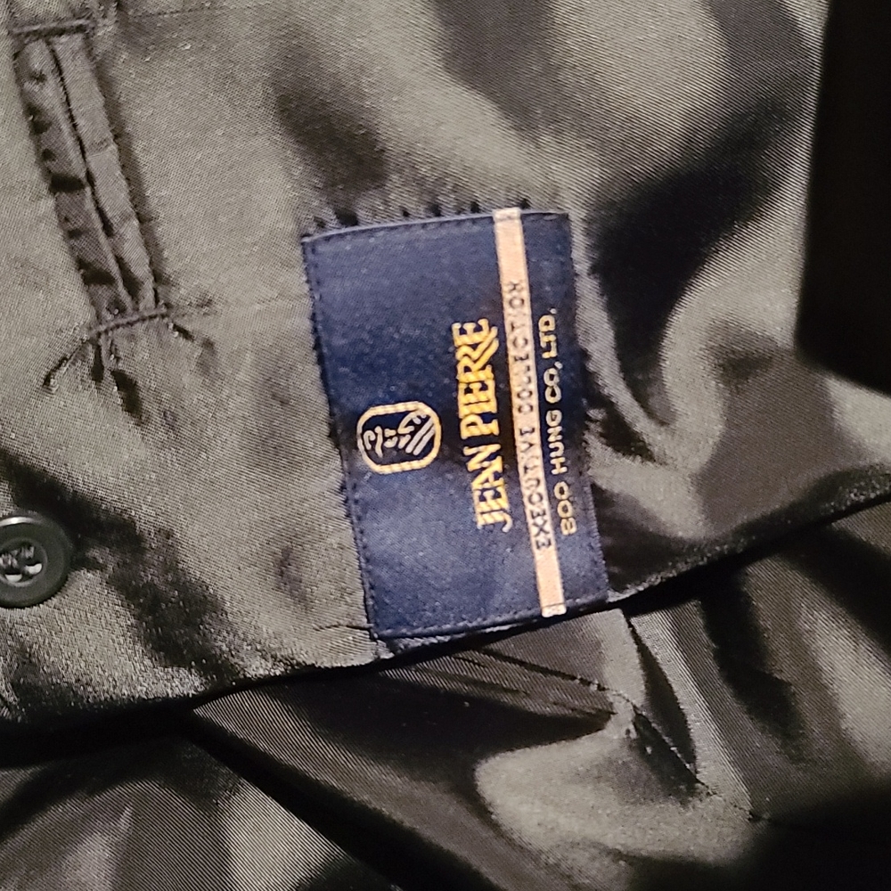 Jean Pierre suit
